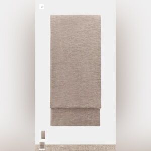 NWT Scarf